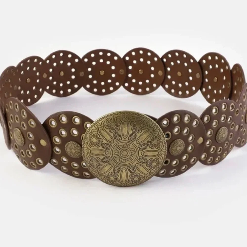Brown and 𝓢𝓲𝓵𝓿𝓮𝓻 Decorative Belt
